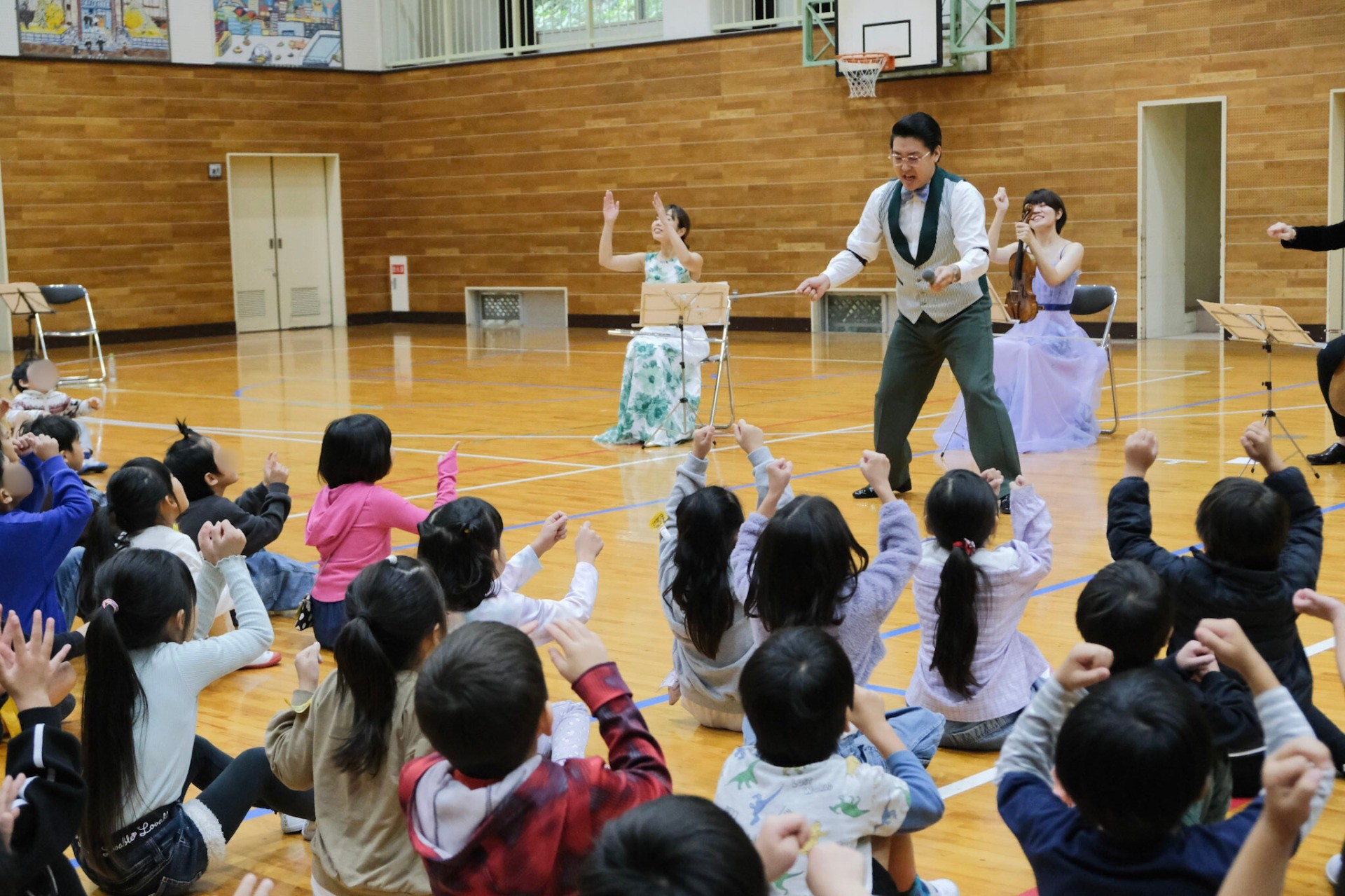  佐世保市立天神小学校でコンサートをお届けしました（長崎県佐世保市）