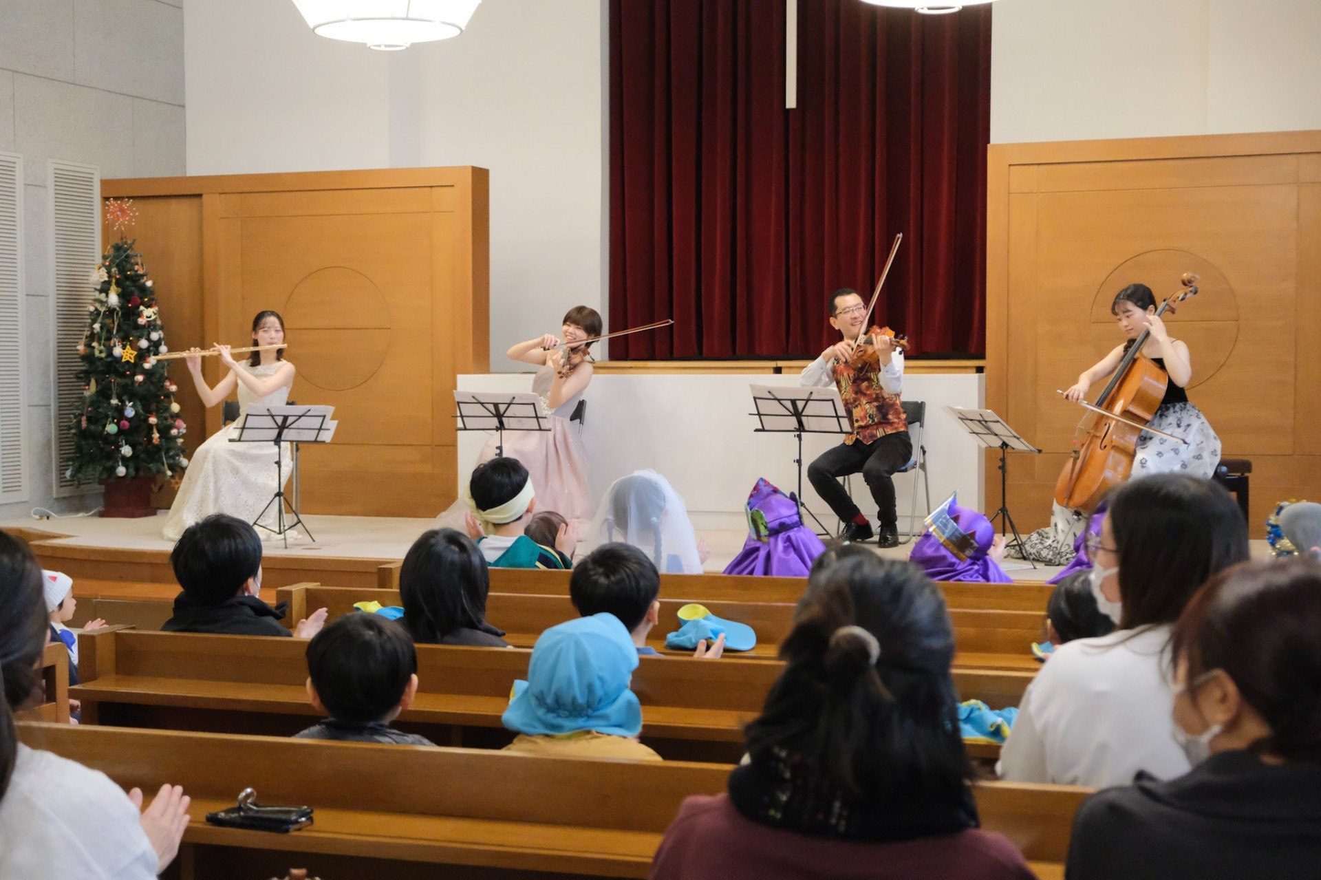 白百合保育園でクリスマス親子コンサート！（東京都江戸川区）