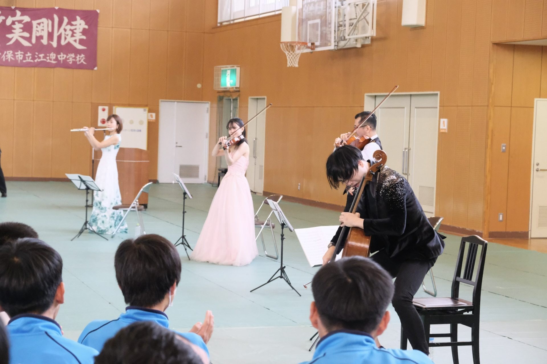 佐世保市立江迎中学校にコンサートをお届けしました（長崎県佐世保市）